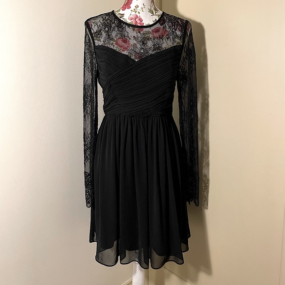 FOREVER NEW | Lilly Lace Soft Prom Dress | Black | Size 14 - Picture 11 of 16